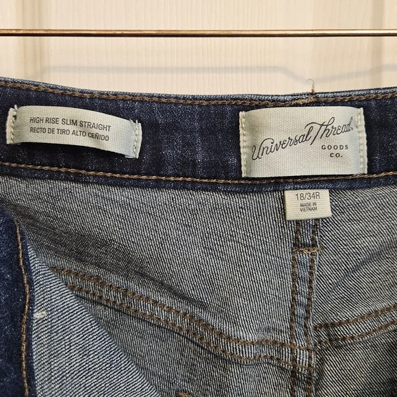 Universal Thread High Rise Slim Straight Jeans Size 18 Dark Denim Wash - Picture 2 of 12